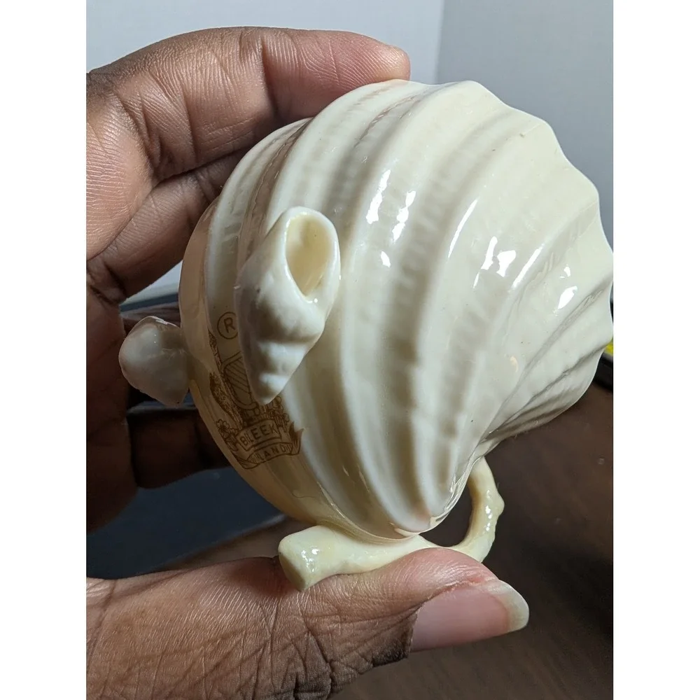 Vintage Belleek Ireland Neptune Shell Teacup 7th Mark with Shell Feet
